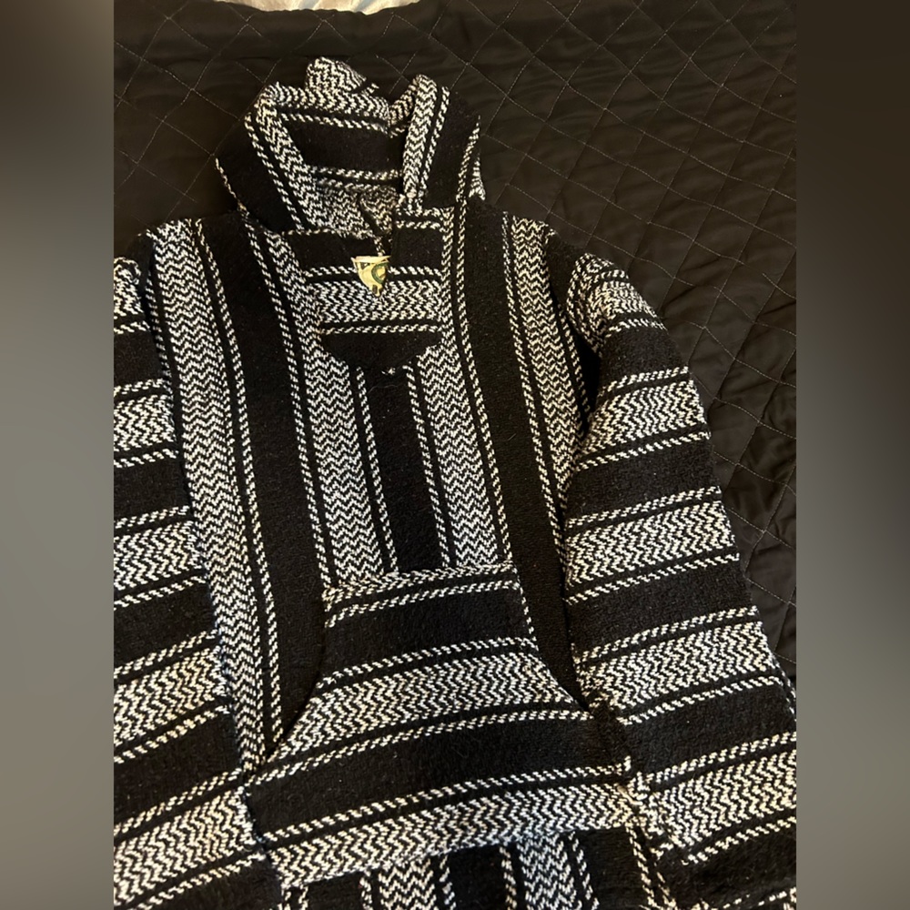 LAST CALL! Earthragz Mexican hoodie